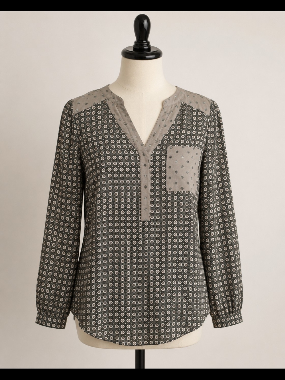 Merona Gray Patterned V-Neck Blouse with Contrast Yoke